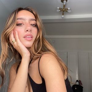 Meet your Posher, Yarden